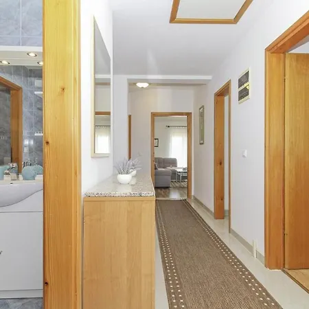 Lea In Stinjan - Istrien Pensionat 4*